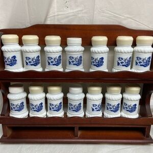 Vintage, Rare, Japan, 15pc Blue Willow Shaker Set  with Wooden Rack